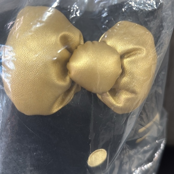 New Hello Kitty Black & Gold Collectors Plush Pleather Stuffed Toy By Kidrobot - Picture 2 of 10